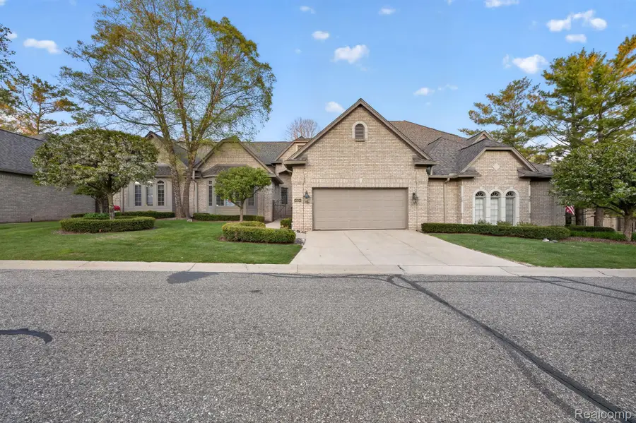 6554 Enclave Drive, Clarkston, MI 48348 - #2