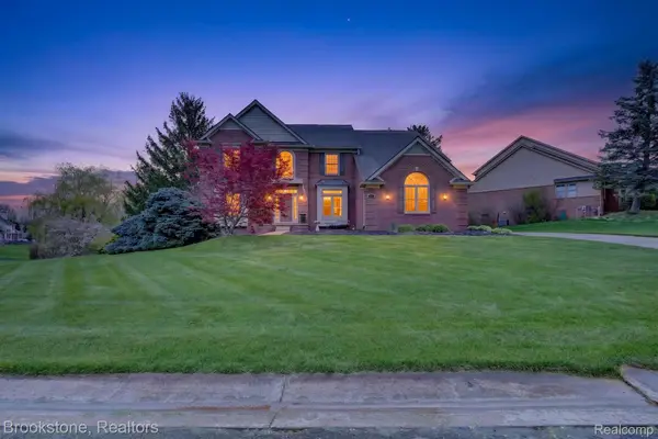 4054 Calumet Drive W, Rochester, MI 48306
