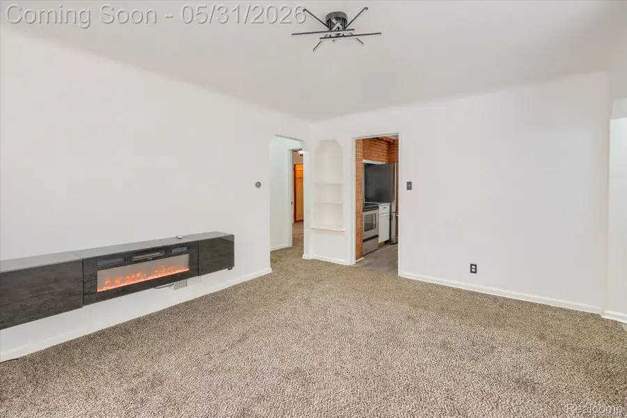 601 Mckinley Avenue, Flint, MI 48507 - #3