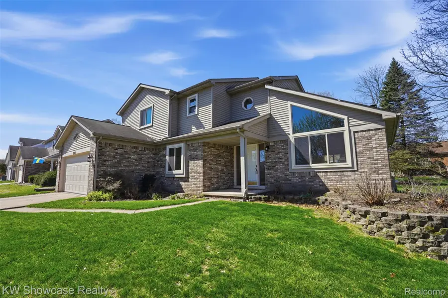 2015 Huntingdon Drive, Wixom, MI 48393 - #2