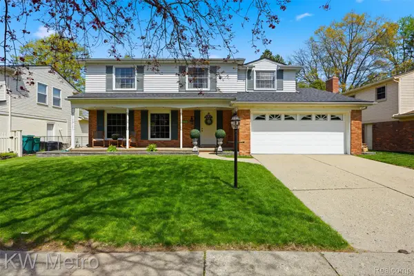 34180 Schulte Drive, Farmington, MI 48335