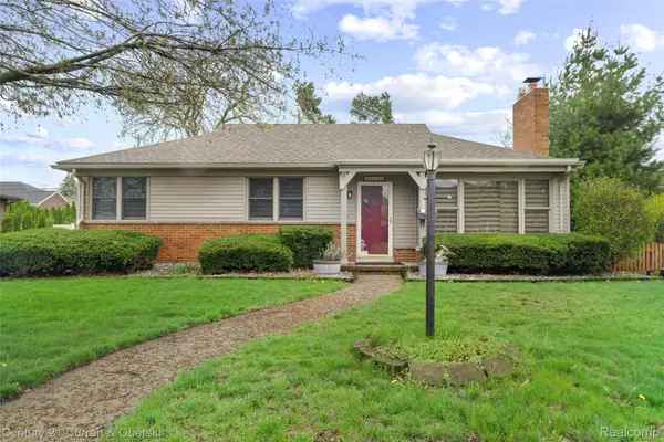 22740 Hollander Street, Dearborn, MI 48128