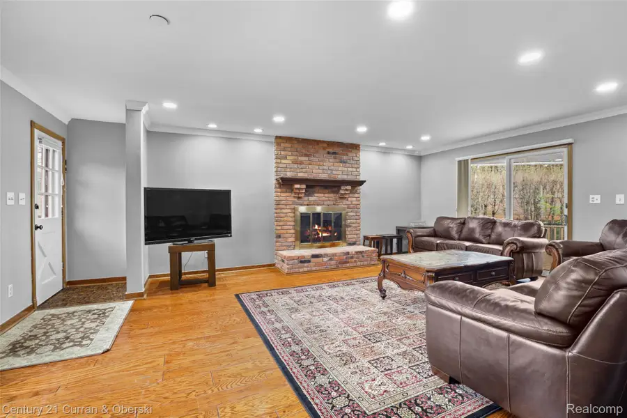 22740 Hollander Street, Dearborn, MI 48128 - #2