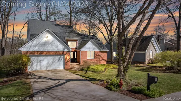 3160 W Ridge Court, CommerceTwp, MI 48390
