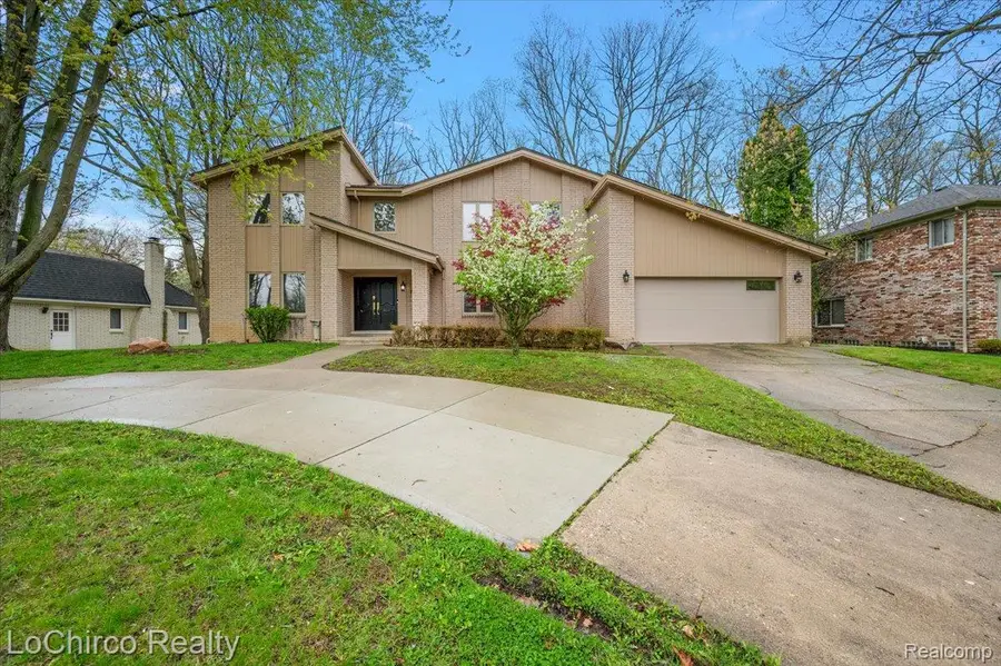 6019 Glen Eagles Drive, West Bloomfield, MI 48323 - #3