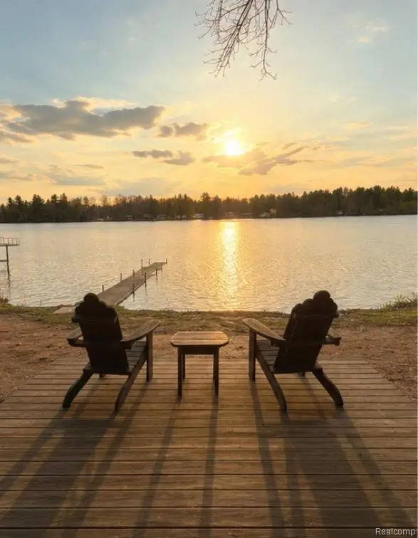 5089 Cottage Dr Se Drive Se, Kalkaska, MI 49646