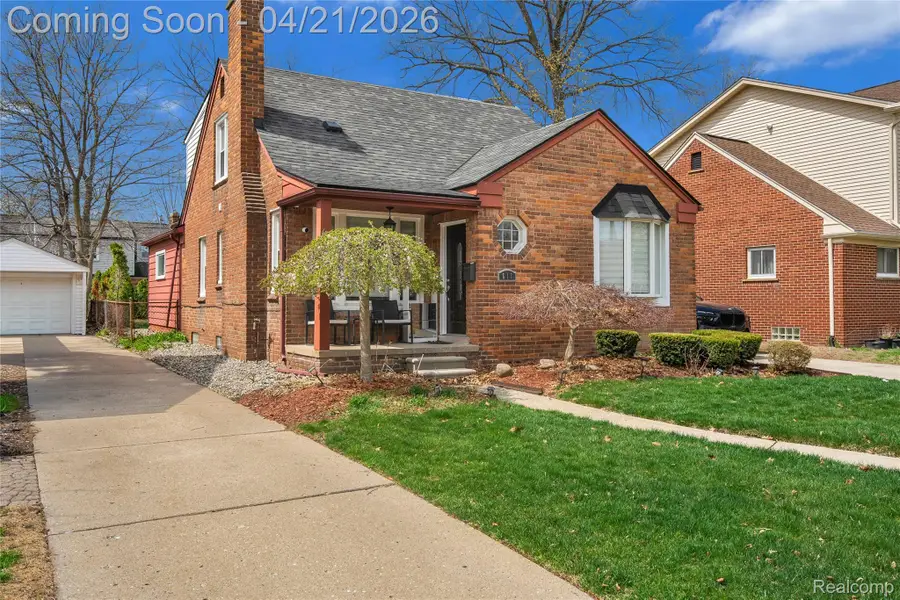 611 Highview Street, Dearborn, MI 48128 - #2