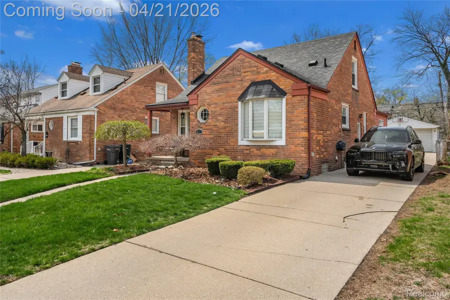 611 Highview Street, Dearborn, MI 48128 - #3