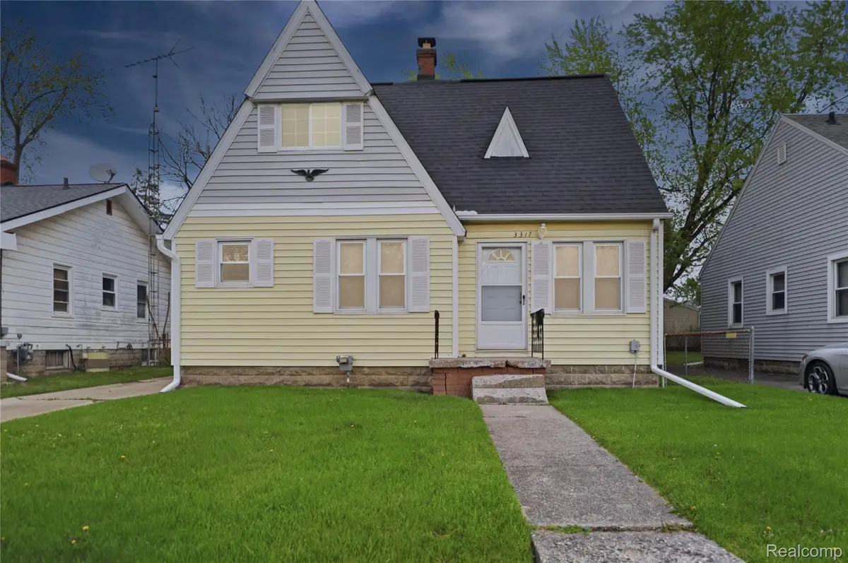 3317 Cheyenne Avenue, Burton, MI 48529 - #1