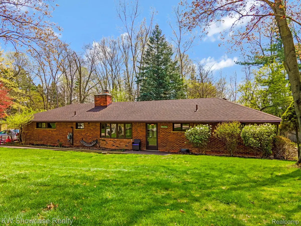 25665 Forestview Drive, Southfield, MI 48033 - #1