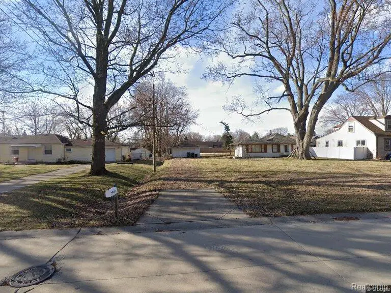 5610 Noll Street, Sterling Heights, MI 48310 - #1