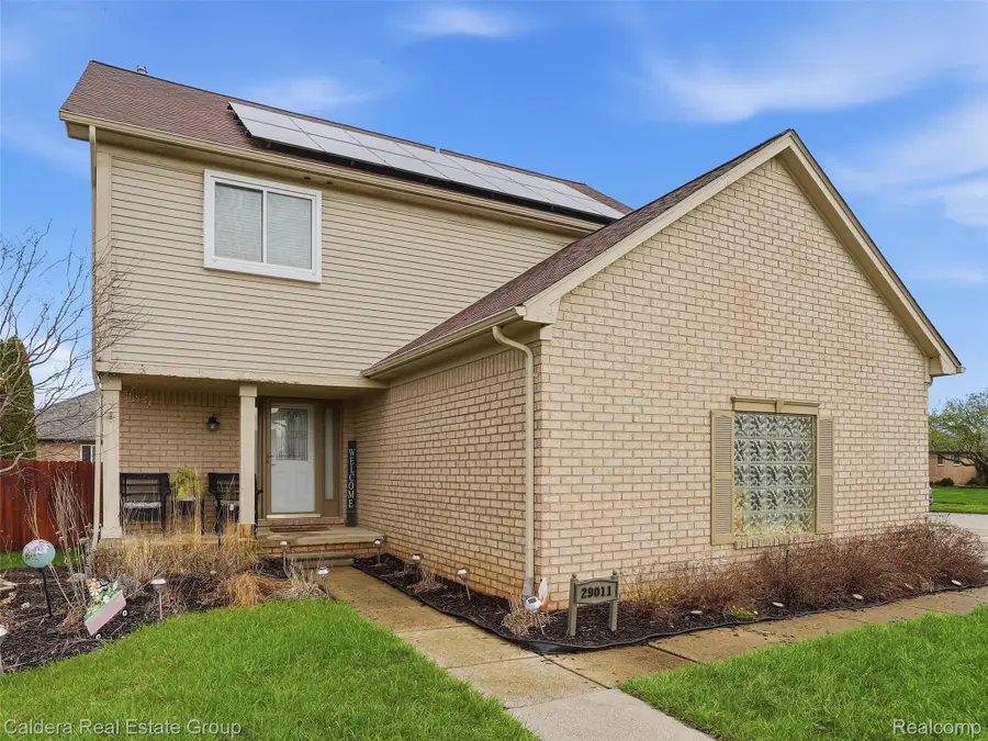 29011 Oakmont Drive, Chesterfield, MI 48051 - #2