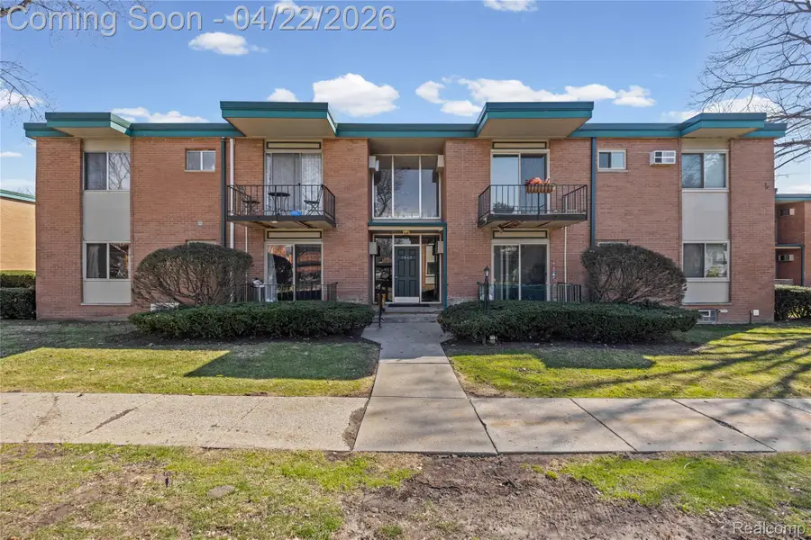 1840 Axtell Drive #8, Troy, MI 48084 - #2
