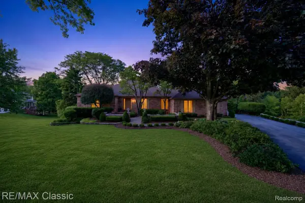 12648 Portsmouth Court, Plymouth, MI 48170