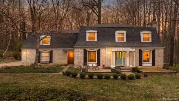 7920 Thornwood Street, Canton, MI 48187