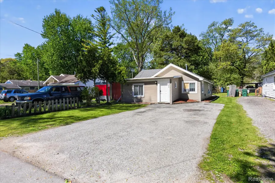 986 Pine Road, Bangor, MI 48706 - #3
