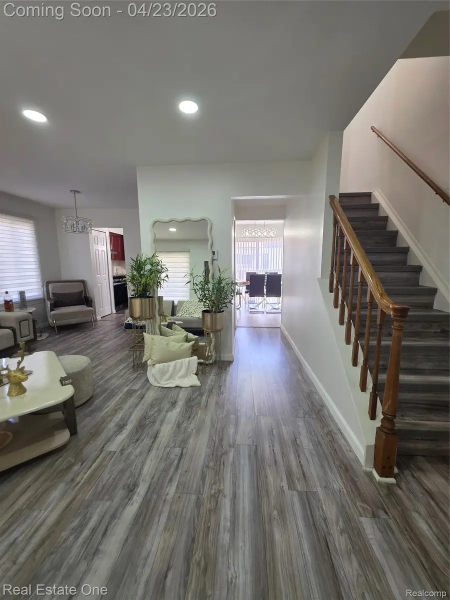 2898 Roundtree Drive, Troy, MI 48083 - #3