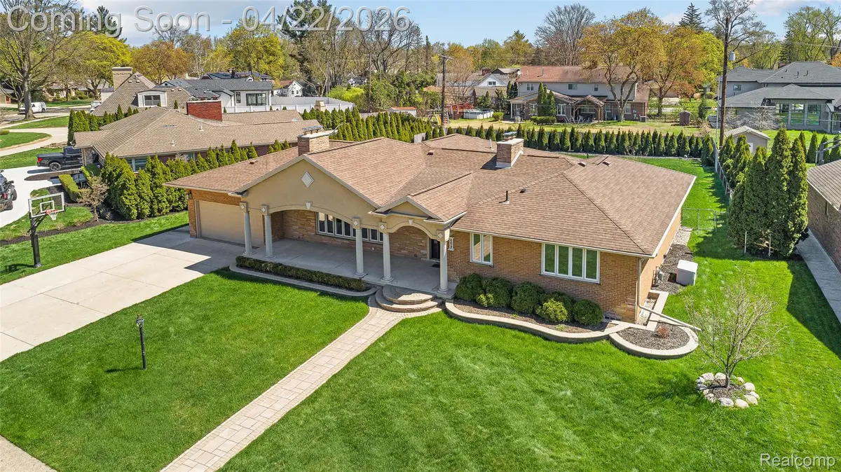 409 Crescent Drive, Dearborn, MI 48124 - #1