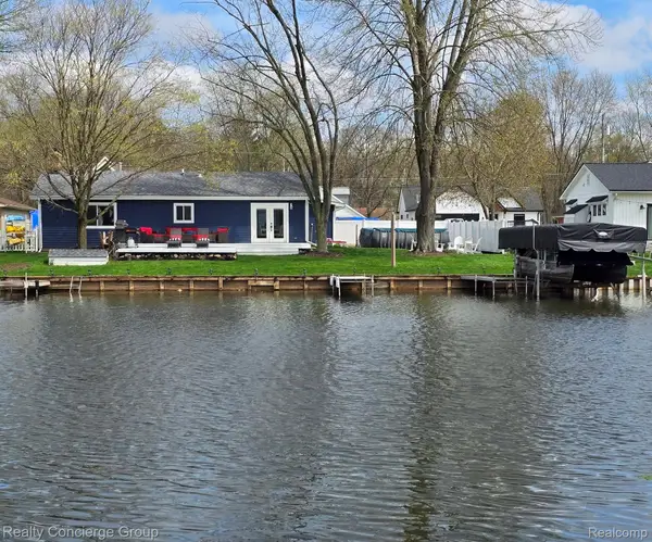 10866 Colony Road, Pinckney, MI 48169