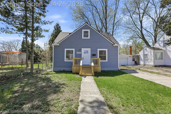 33451 Brown Street, GardenCity, MI 48135