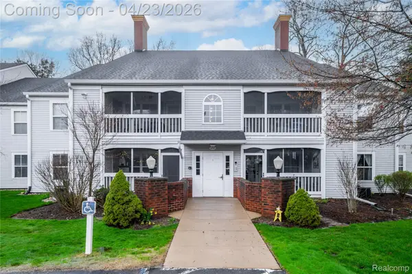 1221 Curzon Court #203, Howell, MI 48843