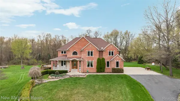 13445 Millie Court, Holly, MI 48442