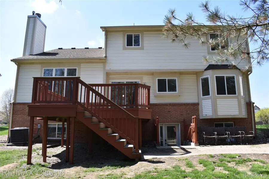 201 Columbia Drive, South Lyon, MI 48178 - #2