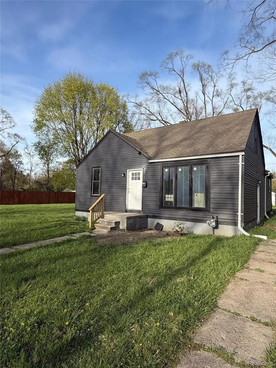19294 Houghton Street, Detroit, MI 48219 - #2
