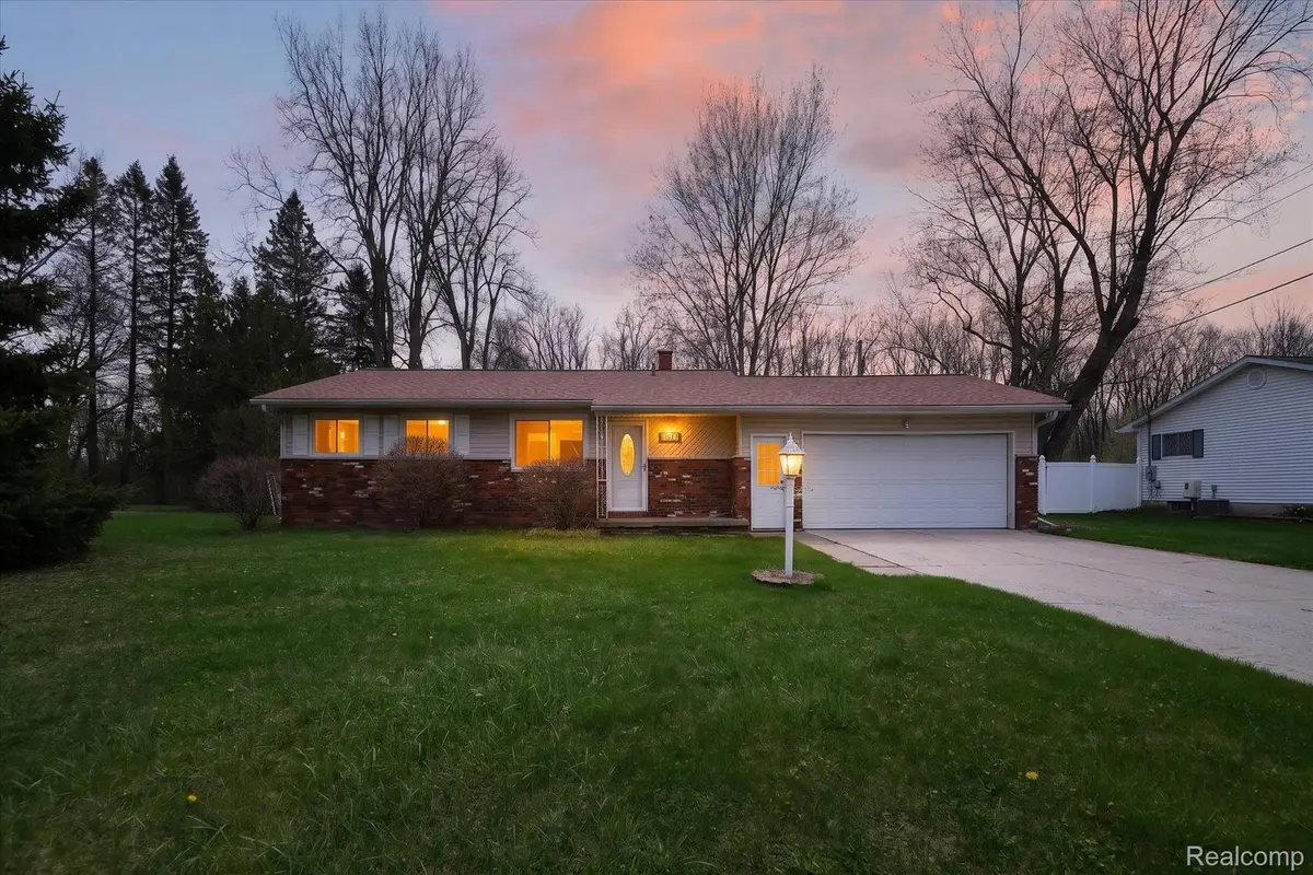 5300 Arnold Drive, Burton, MI 48509 - #1