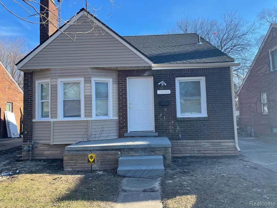 19586 Strasburg Street, Detroit, MI 48205 - #2