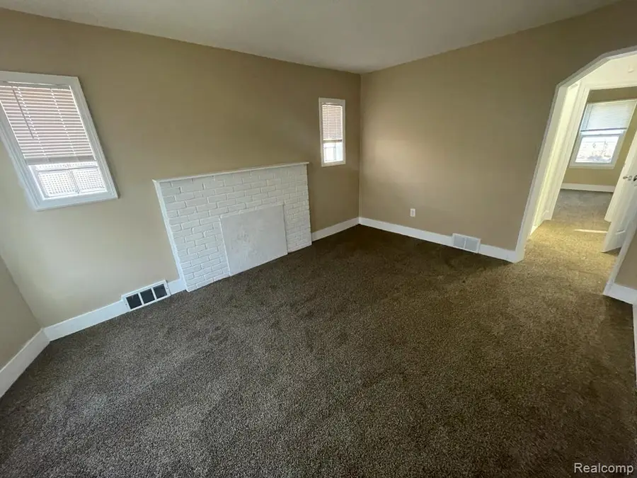 19586 Strasburg Street, Detroit, MI 48205 - #3
