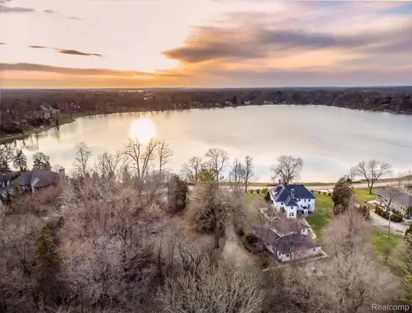2171 Klingensmith Road, BloomfieldHills, MI 48302