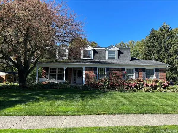 9025 Muirland Drive, Plymouth, MI 48170