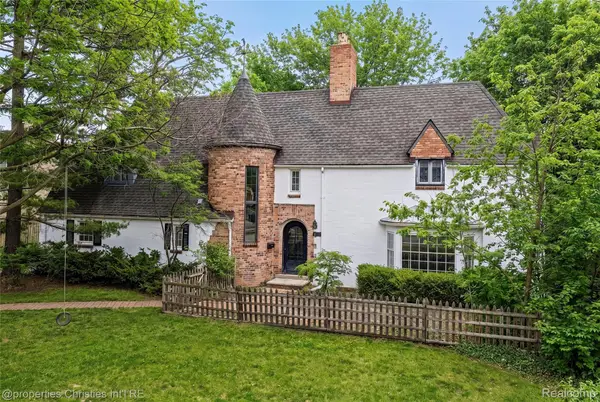 852a Puritan Avenue, Birmingham, MI 48009