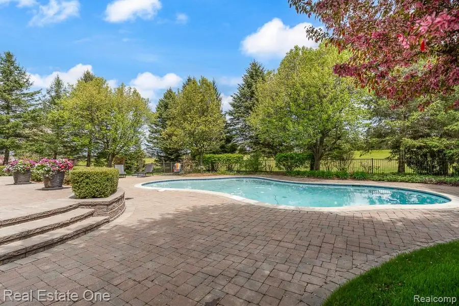 2483 Spyglass Drive, Oakland, MI 48363 - #2