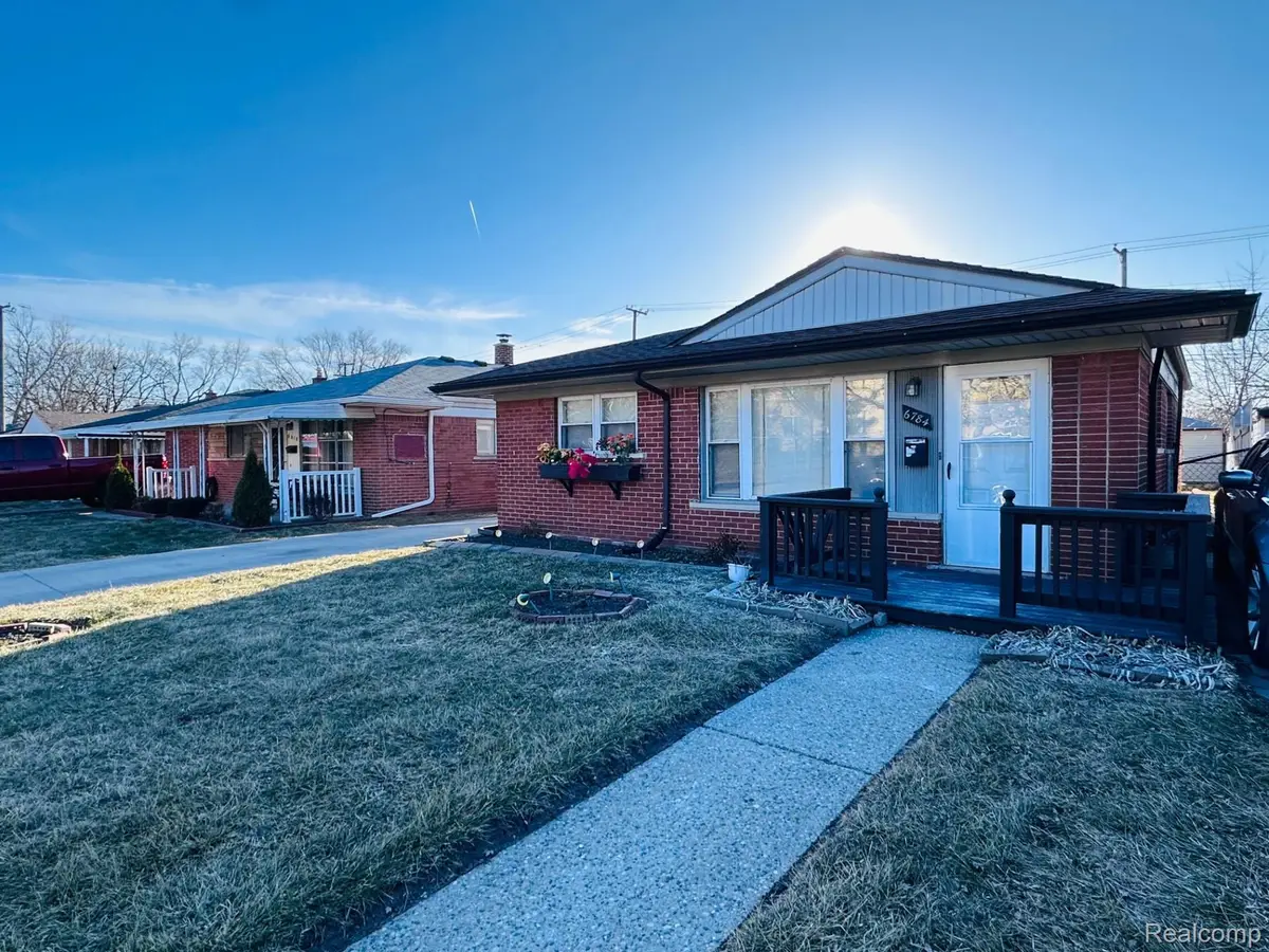 6784 Cooper St, Taylor, MI 48180 - #1