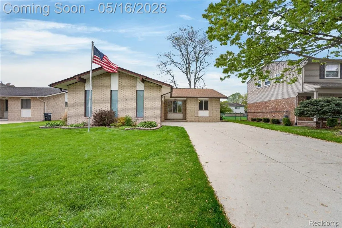 24435 Heritage Drive, Trenton, MI 48183 - #1
