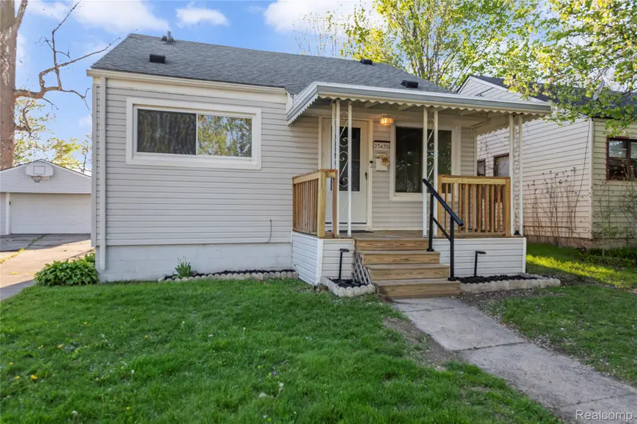 23435 Vance Avenue, Hazel Park, MI 48030 - #3