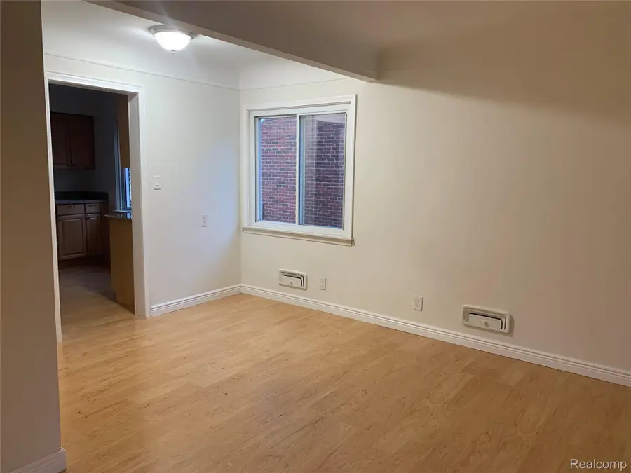 16735 Lincoln Avenue, Eastpointe, MI 48021 - #3