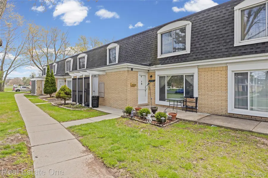 29888 City Center Drive #4, Warren, MI 48093 - #3