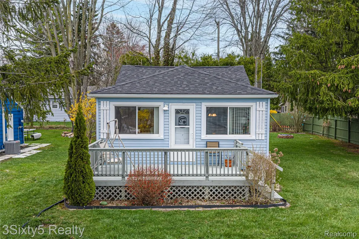 7523 Beechwood, Lexington, MI 48450 - #1