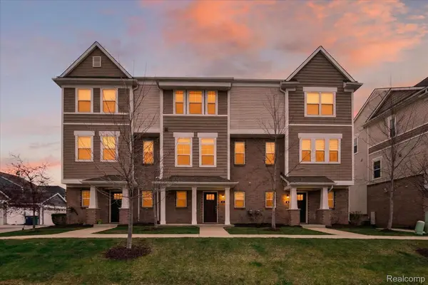 2500 Normandy Road #2, RoyalOak, MI 48073