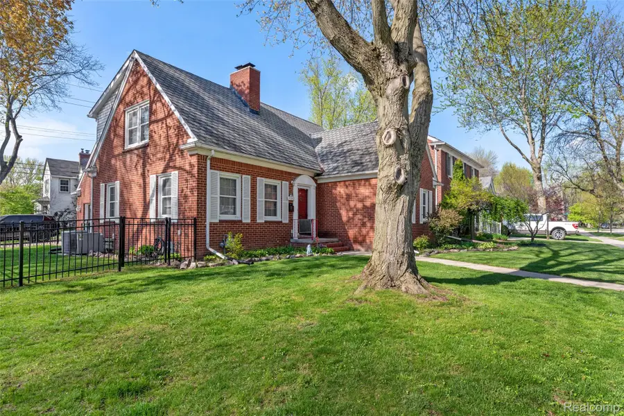 24540 Emerson Street, Dearborn, MI 48124 - #3