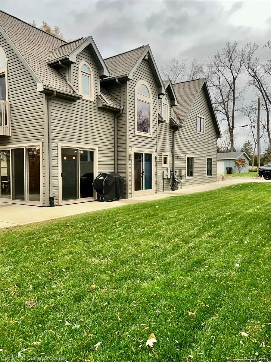 8065 S Portage Road, Jackson, MI 49201 - #3