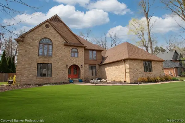 1345 Kings Pointe Road, GrandBlanc, MI 48439