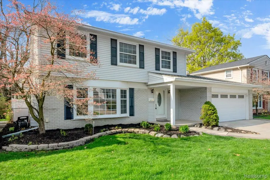 30149 Buckingham Street, Livonia, MI 48154 - #2