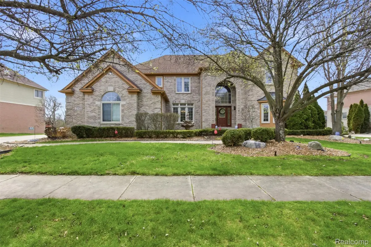 2935 Ivy Hill Drive, Commerce Township, MI 48382 - #1