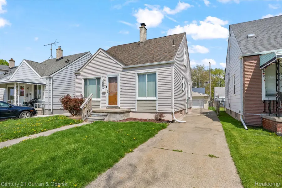2324 Minnie Street, Lincoln Park, MI 48146 - #3