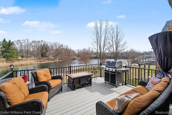 63 Burniah, LakeOrion, MI 48362