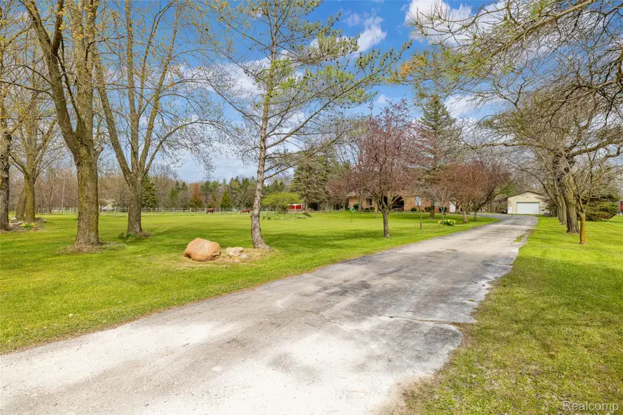 4425 Bethuy Road, Casco, MI 48064 - #2
